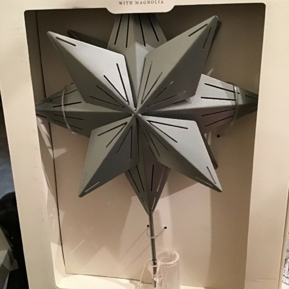 NEW Hearth & Hand w Magnolia Silver Star Christmas Tree Topper-Holiday Tree Star - Picture 1 of 3
